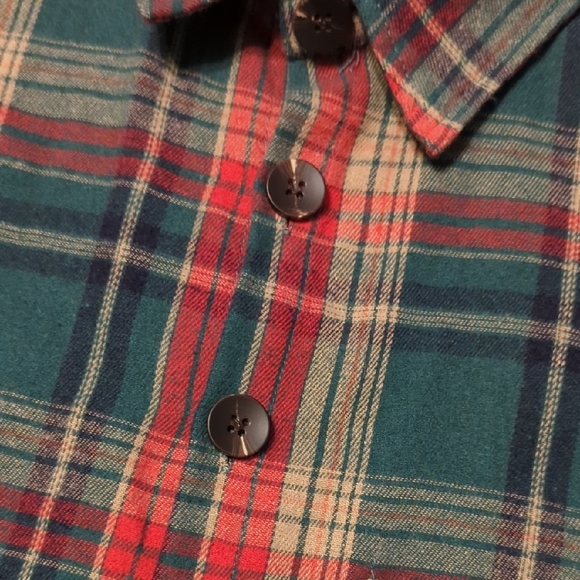 2 Very Nice Flannels.  Red and Green Plaid &  Burgundy And Gray Checked. - Picture 7 of 10